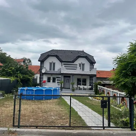 Vila City Villa *