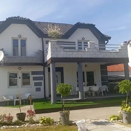 Vila Vila City